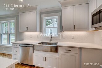 911 Iredell St in Durham, NC - Building Photo - Building Photo