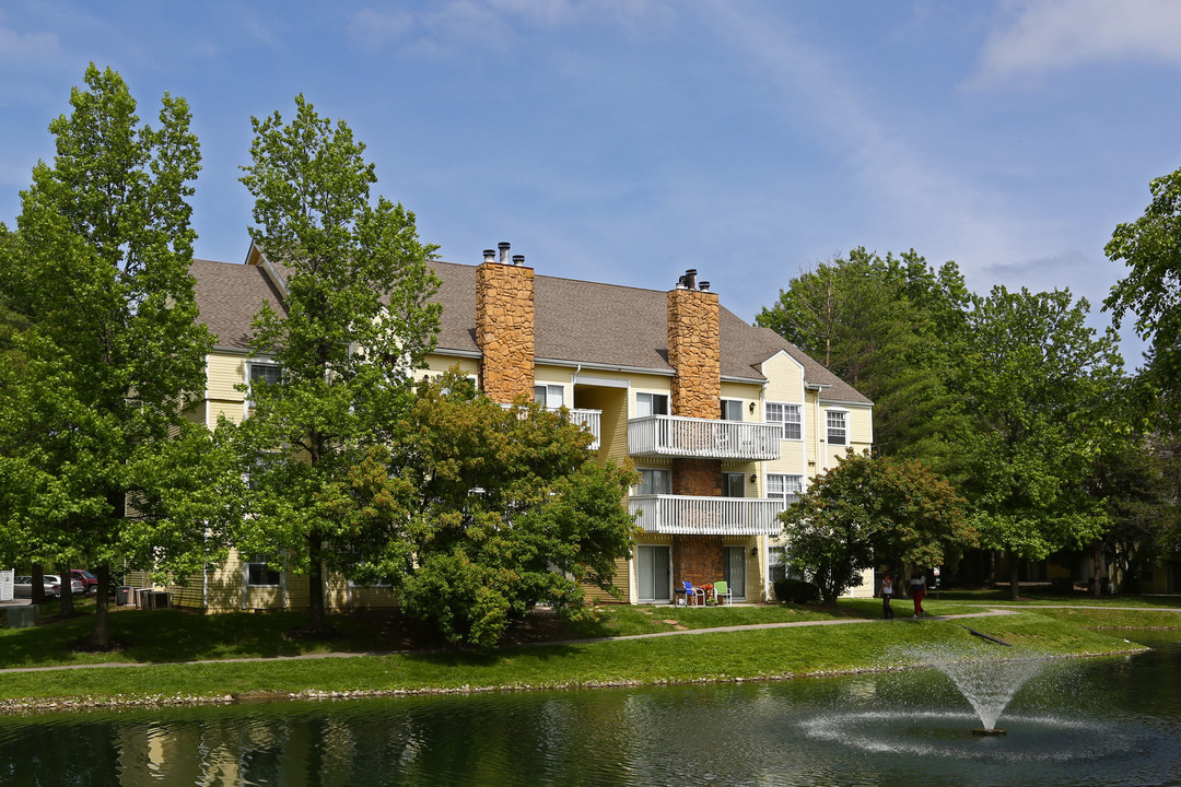 Winchester Place Apartments in Fairview Heights, IL - Building Photo