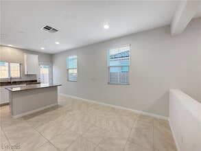 69 Serene Tempo Ave in Henderson, NV - Building Photo - Building Photo