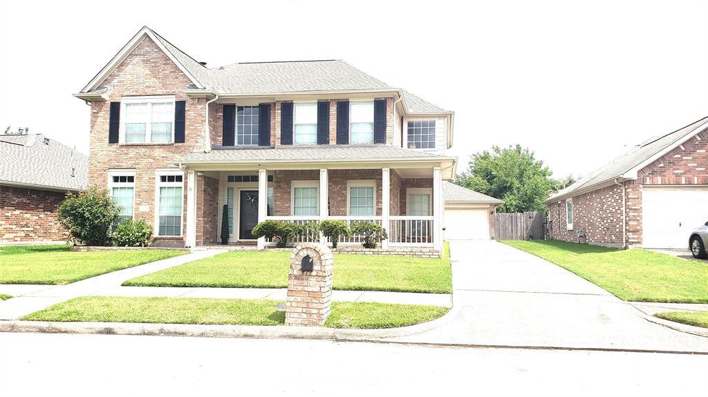 1826 Pinewood Ct Dr in Baytown, TX - Building Photo