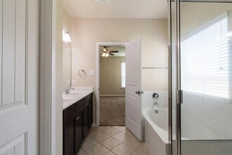 1508 Paint Brush Dr in Lockhart, TX - Building Photo - Building Photo