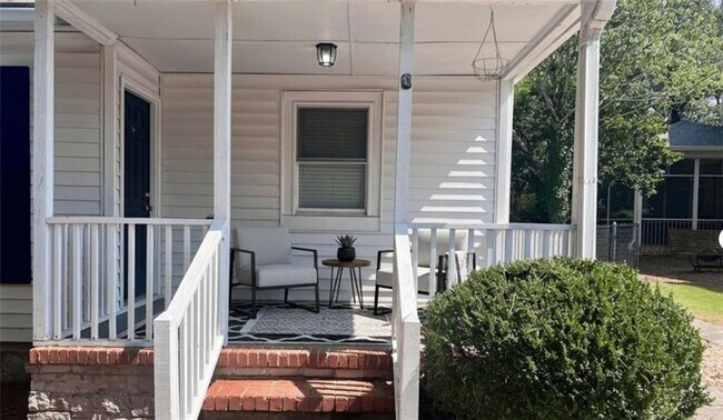 2595 Ashford Rd NE in Atlanta, GA - Building Photo - Building Photo