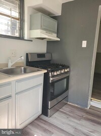 2027 Martha St photo'