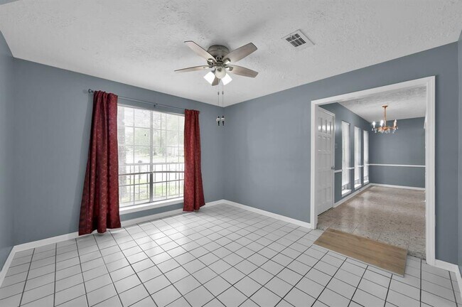 27110 Jimmy Ln in Conroe, TX - Building Photo - Building Photo