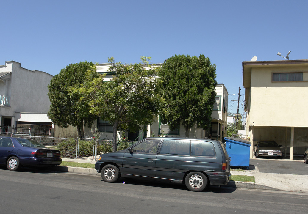 1205 Tamarind Ave in Los Angeles, CA - Foto de edificio