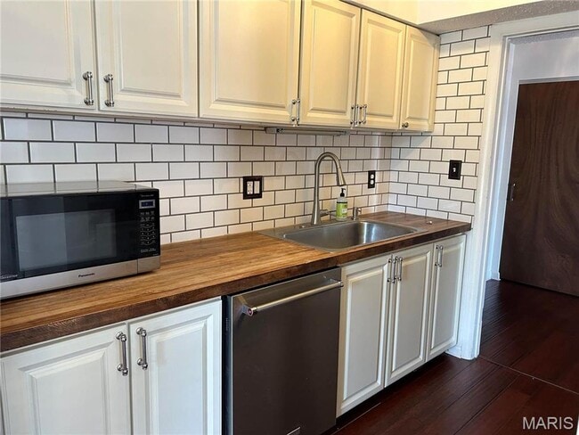 14471 Bantry Ln in Chesterfield, MO - Building Photo - Building Photo