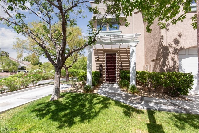 808 Dana Hills Ct in Las Vegas, NV - Building Photo - Building Photo