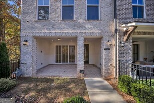 514 Clover Ln in Alpharetta, GA - Building Photo - Building Photo