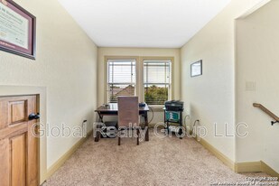 1670 Gruene Vineyard Crossing in New Braunfels, TX - Building Photo