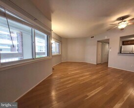 1951 Sagewood Ln in Reston, VA - Building Photo - Building Photo