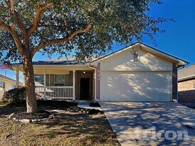 8507 Crinum Lily Dr in Converse, TX - Building Photo