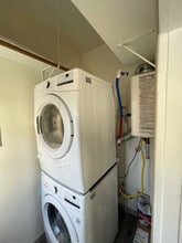 8714 W Olympic Blvd in Los Angeles, CA - Building Photo - Building Photo