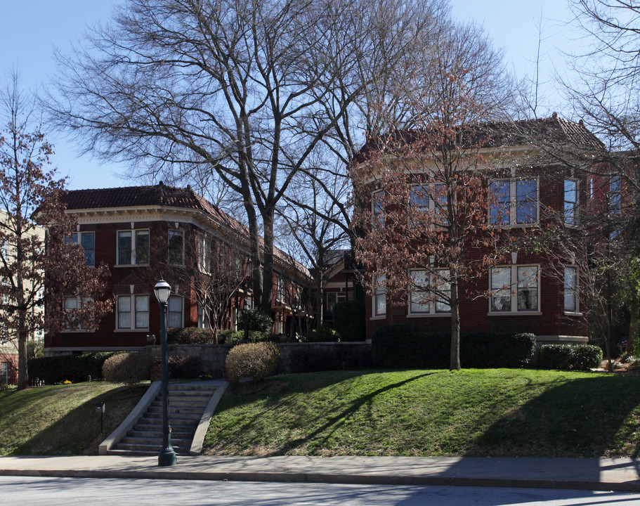 1001 Piedmont Ave NE in Atlanta, GA - Foto de edificio