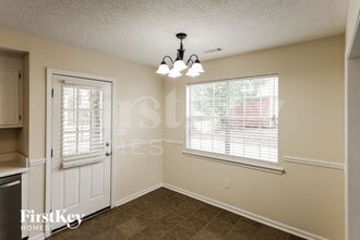 102 Carriage Dr in Alabaster, AL - Building Photo - Building Photo