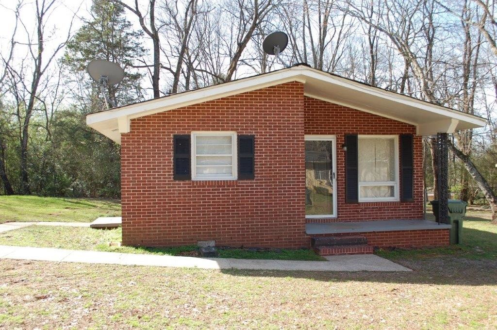 2714 Clayton Dr NW in Huntsville, AL - Building Photo