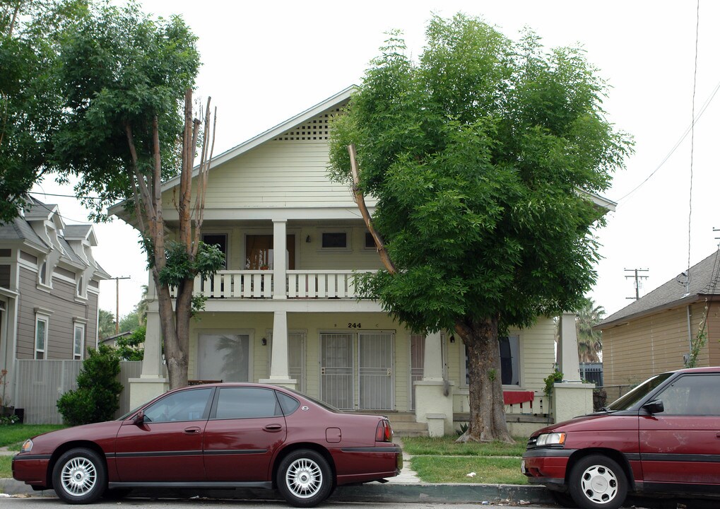 244 N I St in San Bernardino, CA - Building Photo