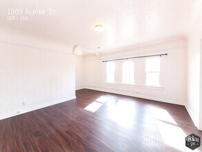 1009 Alpine St in Los Angeles, CA - Building Photo - Building Photo