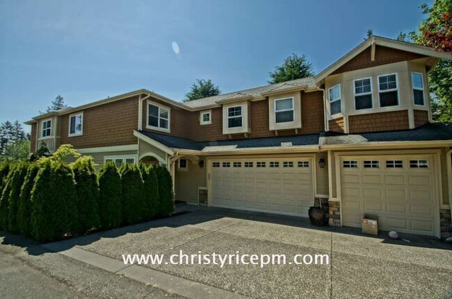 property at 11341 106th Ave NE