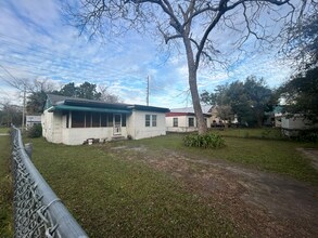 1602 Wambolt St in Jacksonville, FL - Building Photo - Building Photo