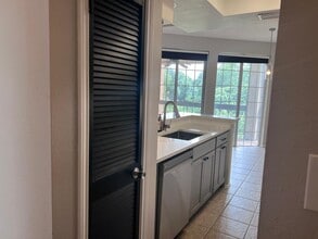1734 Ascension Point Dr, Unit 322 in Arlington, TX - Building Photo - Building Photo