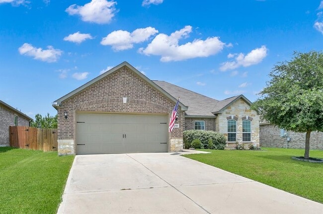22510 Red Sparrow Dr in Hockley, TX - Foto de edificio - Building Photo