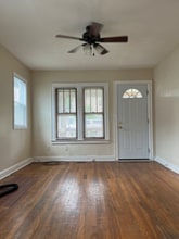 403 W Virginia Ave in Dunbar, WV - Building Photo - Building Photo