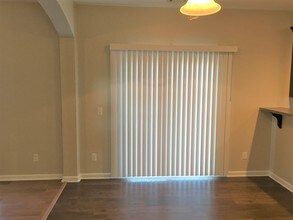 170 Lake Pointe Dr in Pooler, GA - Building Photo - Building Photo