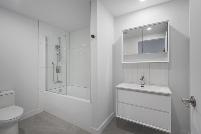 2600 Boul. Cavendish in Montréal, QC - Building Photo - Building Photo