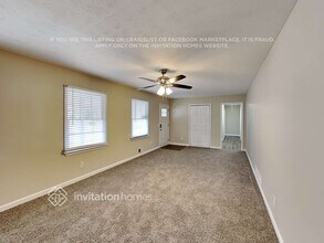 395 N Hickory Ln in Douglasville, GA - Building Photo - Building Photo