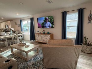 128 Bluebeech St in Freeport, FL - Building Photo - Building Photo