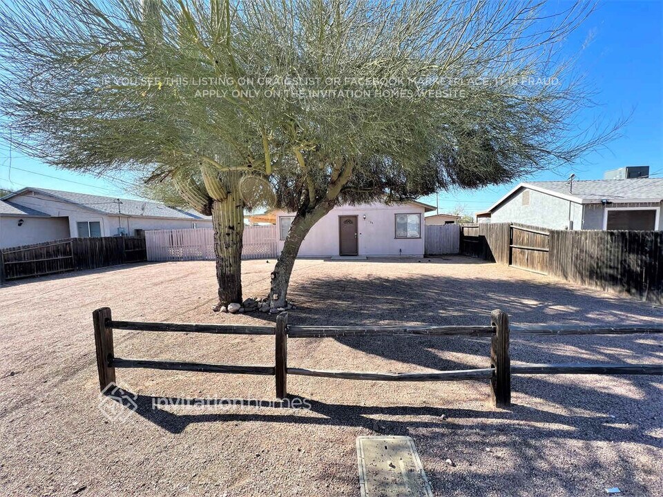134 S Main Dr in Apache Junction, AZ - Building Photo