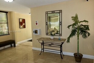 3801 Environ Blvd in Lauderhill, FL - Building Photo
