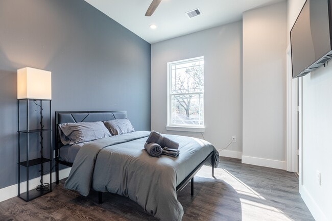 property at 4924 Winnetka St