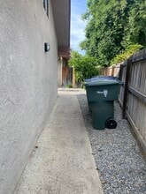 3136 W Austin Way, Unit 102 in Fresno, CA - Building Photo - Building Photo