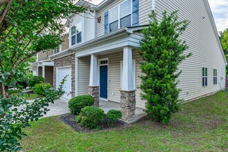 223 Chestnut Oak Ln in West Columbia, SC - Building Photo - Building Photo