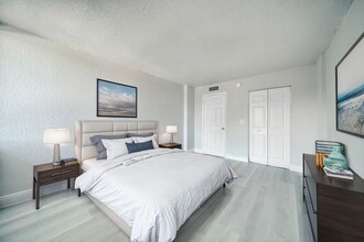 12955 NE 6th Ave in North Miami, FL - Building Photo - Building Photo