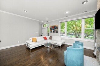 1336 S Indiana Ave in Chicago, IL - Building Photo - Building Photo