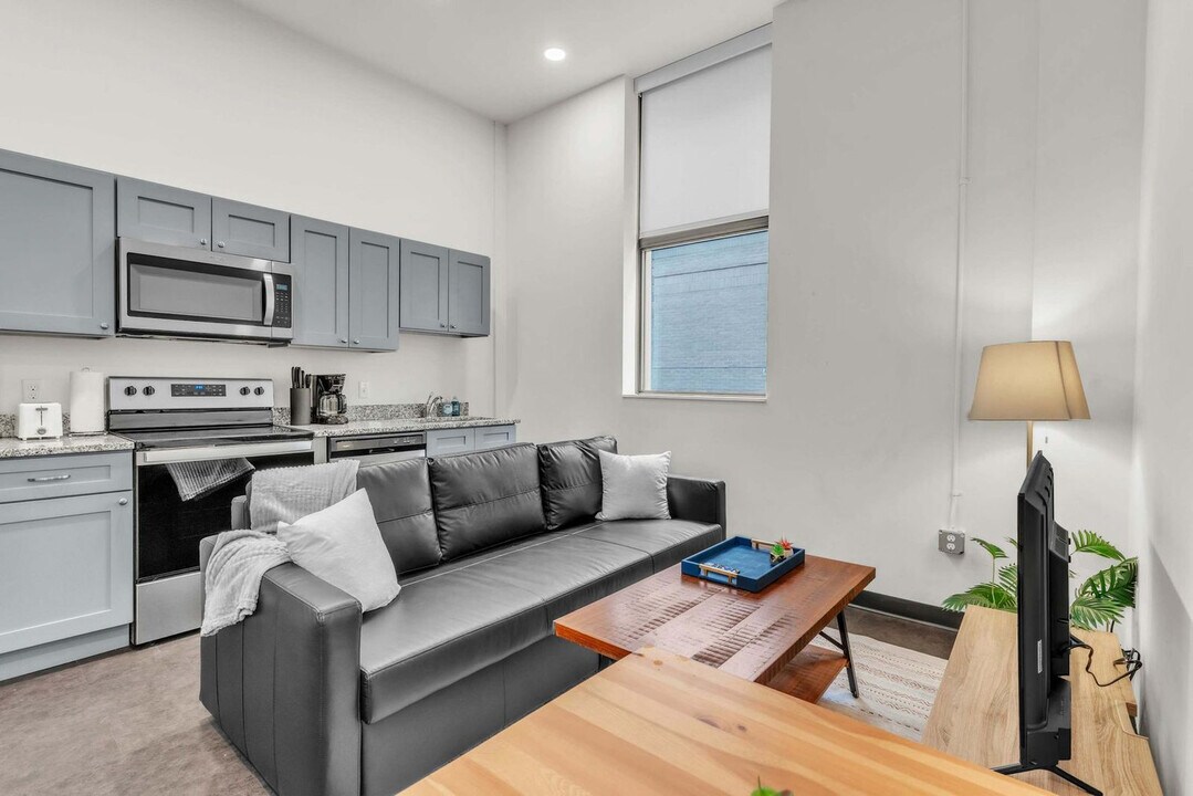 800 Penn Ave, Unit SI ID1382975P in Pittsburgh, PA - Building Photo