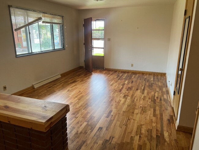 1623 Converse Ave in Cheyenne, WY - Foto de edificio - Building Photo