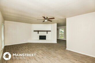 4217 Longmeadow Way in Fort Worth, TX - Building Photo - Building Photo