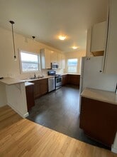 1801 Russell Ave in La Grande, OR - Building Photo - Building Photo