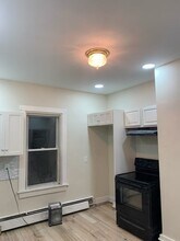 10 Bryant St in Taunton, MA - Building Photo - Building Photo