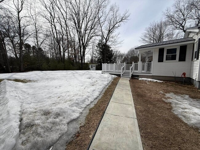 286 Ceda Rd in Charlestown, NH - Building Photo - Building Photo