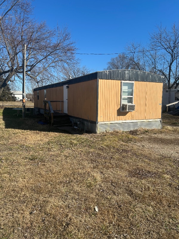 1251 S Pumpkin Ln in Joplin, MO - Foto de edificio - Building Photo
