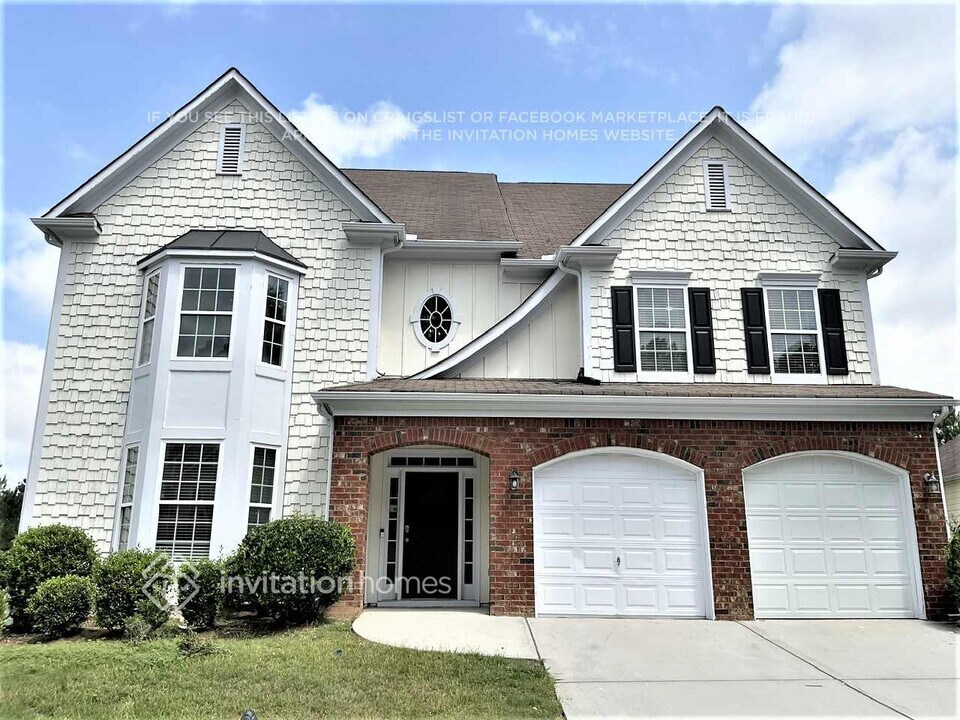 7353 Melhana Ln in Union City, GA - Foto de edificio