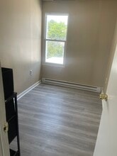1135 Lancaster Ave, Unit B in Wilmington, DE - Building Photo - Building Photo