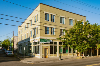 Campus Apartments in Portland, OR - Building Photo - Building Photo