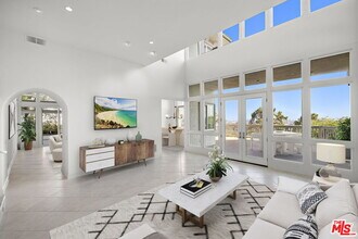 31 St Tropez in Newport Beach, CA - Building Photo - Building Photo