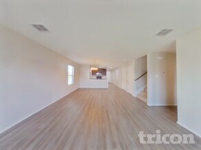 337 Falling Star Dr in Haslet, TX - Building Photo - Building Photo