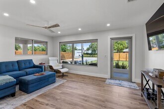 918 SE 3rd Ave in Delray Beach, FL - Building Photo - Building Photo